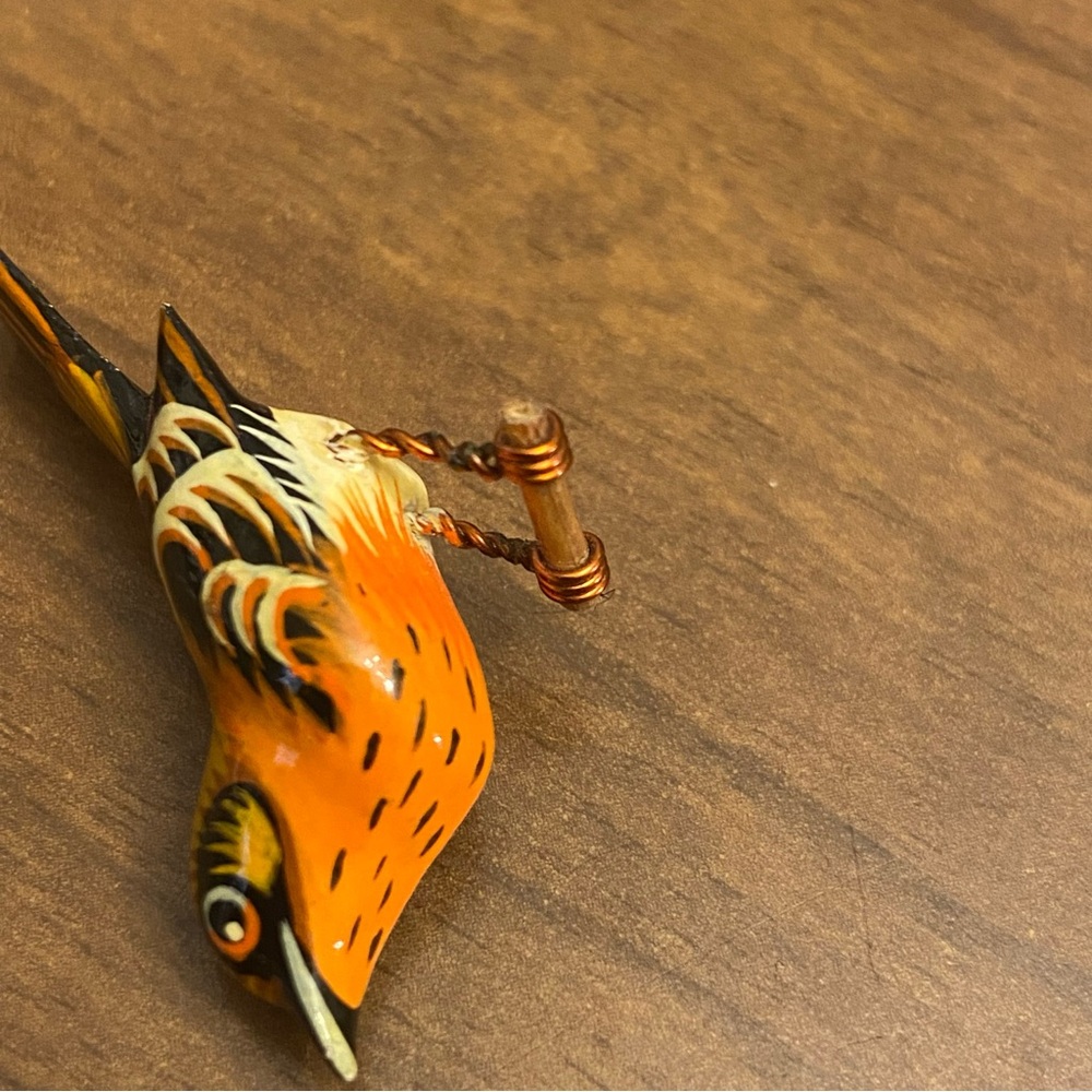 Vintage Takahashi Bird Pin Brooch,  Thrush, Japanese Hand painted & Carved. - Picture 6 of 9